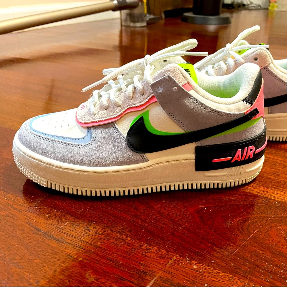 Women’s Nike Air Force 1 - Size 7